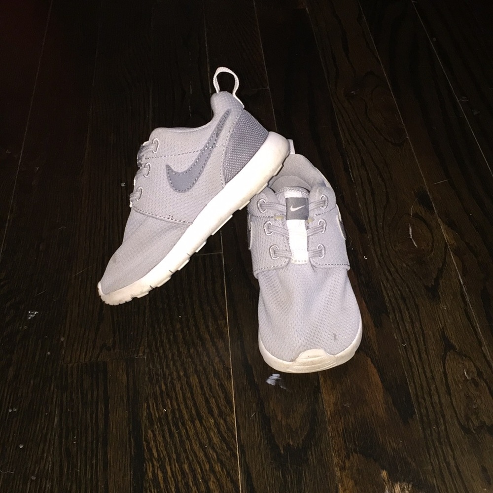 Nike sneakers toddler size 8